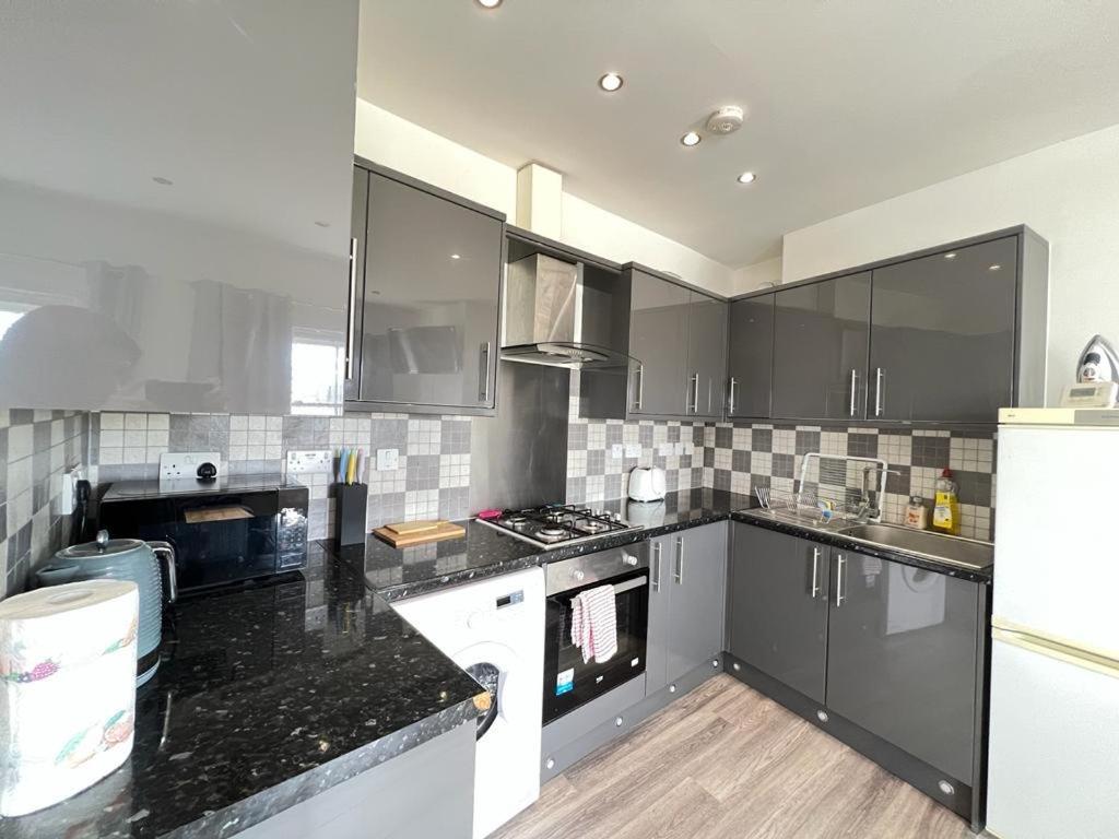 Entire New Flat With View To River Yare, H7 Apartment Горад Грэйт Ярмут Екстериор снимка