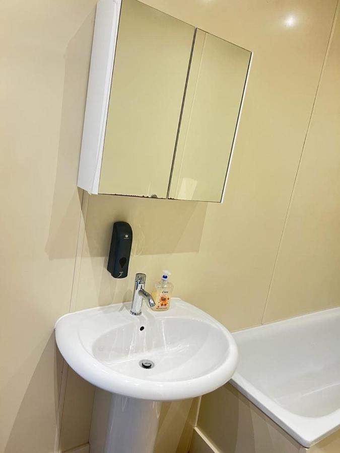Entire New Flat With View To River Yare, H7 Apartment Горад Грэйт Ярмут Екстериор снимка