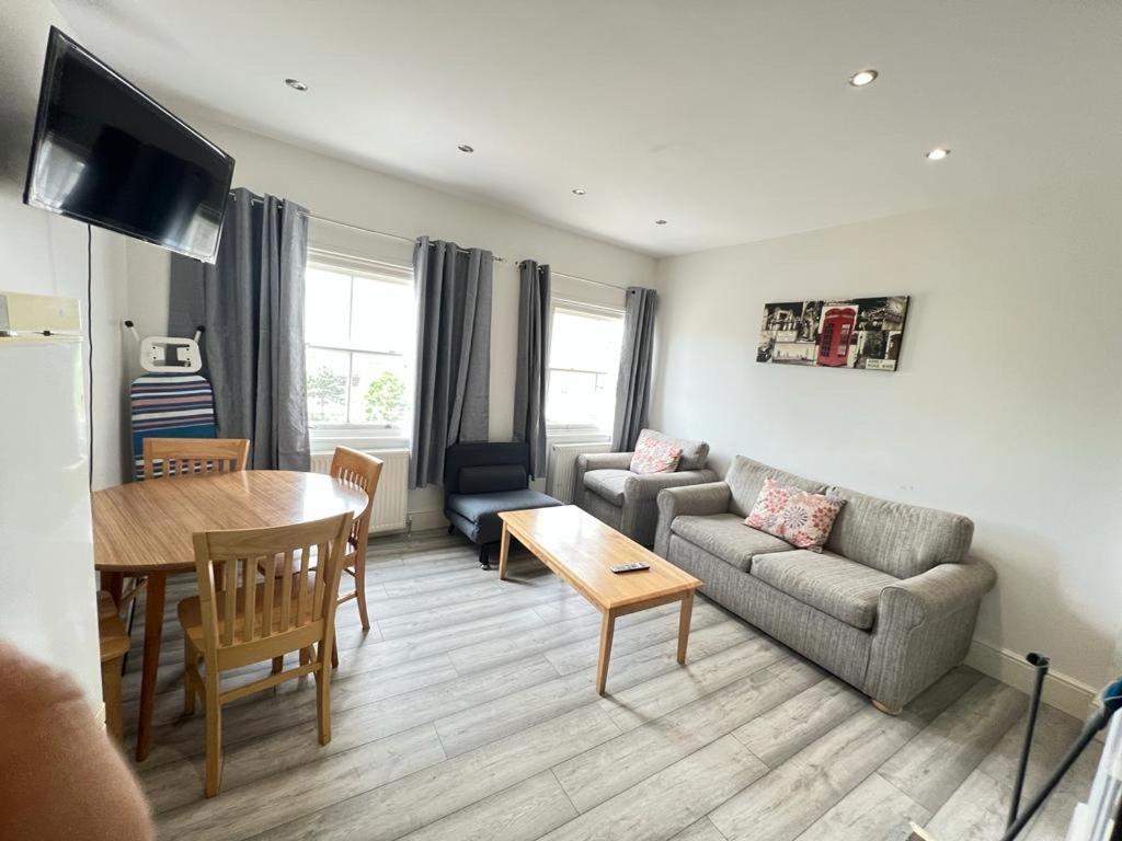 Entire New Flat With View To River Yare, H7 Apartment Горад Грэйт Ярмут Екстериор снимка